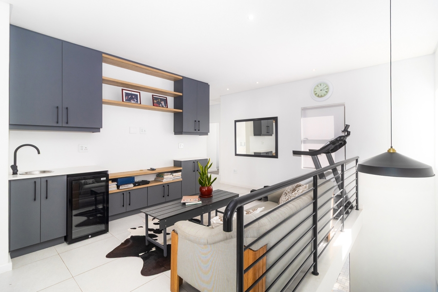 4 Bedroom Property for Sale in Tara Western Cape